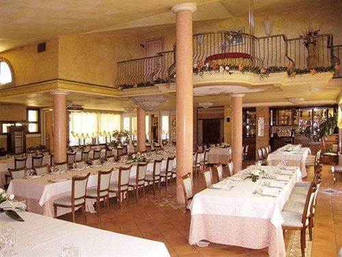 Hotel Il Chiostro Oppeano Buitenkant foto